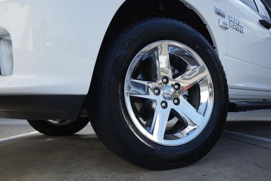Колеса Ram 1500 Express Quad Cab (DS) 2018 года  (AU) (фото 10 из 28)